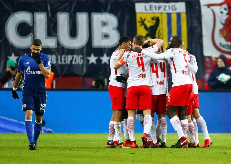 Pjaca debitirao, ali Schalke doživio poraz nakon 11 utakmica