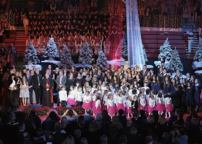 Evo tko je sve zapjevao na koncertu 'Božić u Ciboni'