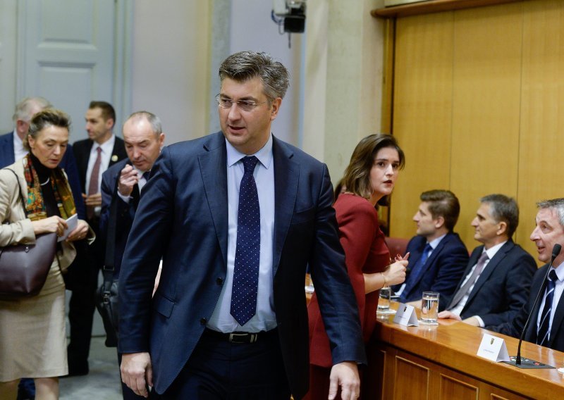 Plenković: Glavne teme migracije i politička sudbina Europe