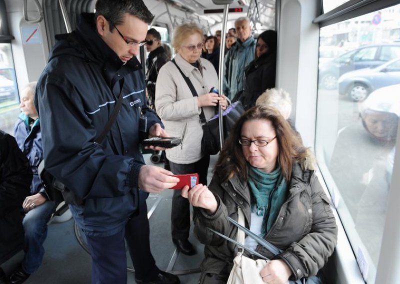 ZET-ovci više ne smiju naplaćivati kazne u tramvajima