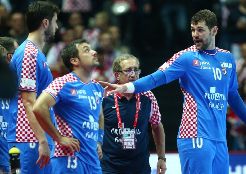 Neviđen pritisak na Červaru i igračima; Hrvatska ipak može ispasti sa sve tri pobjede!
