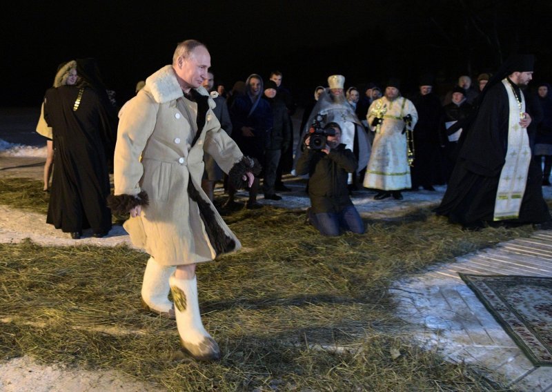 Neobičan odabir odjeće Vladimira Putina mnoge je zbunio, ali i nasmijao