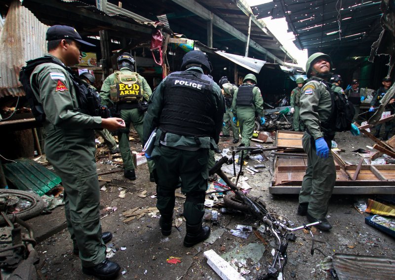 Tajland: Bomba na tržnici ubila troje i ranila 22 ljudi