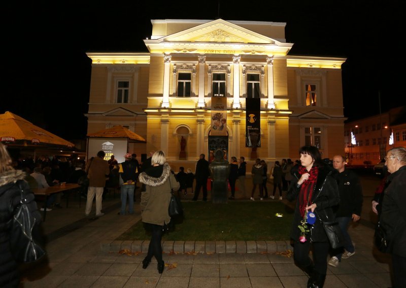 Izložbom slika Vanje Krmpotić u Karlovcu započeo 45. ZILIK