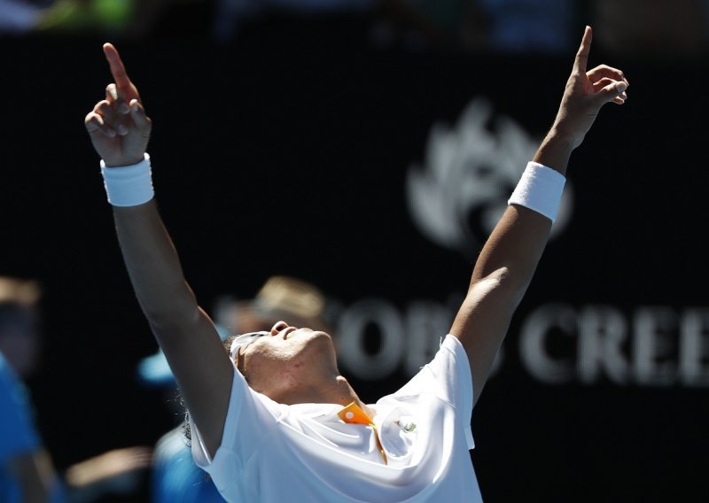 Senzacionalni Chung s lakoćom izborio polufinale Australian Opena!