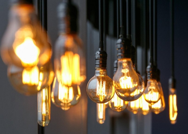 U Europskoj komisiji počele konzultacije oko prijedloga da se zabrane stare žarulje