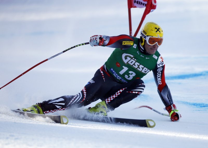 Reichelt first in Hinterstoder Super G, Kostelic fifth