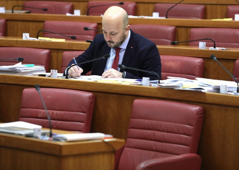 Maras: Neka Bandić prestane biti trula jabuka Zagreba