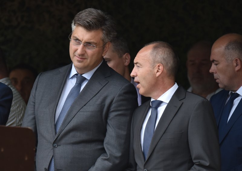 Plenković tvrdi da se ne oteže s odlukom o borbenim avionima