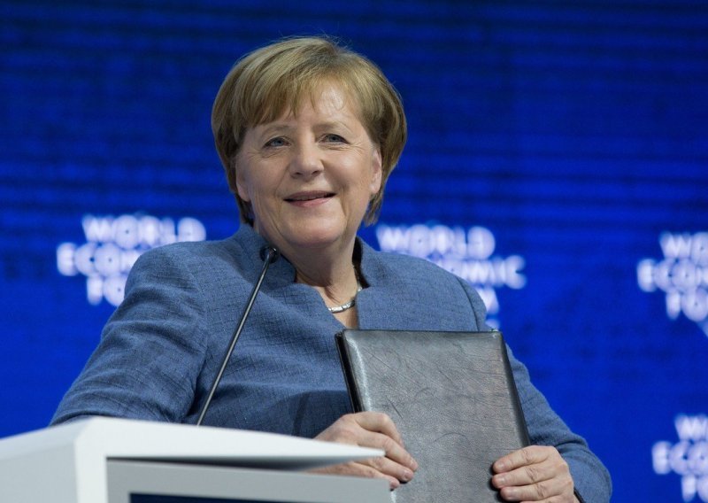 CSU odlučuje o političkoj sudbini oslabljene Merkel