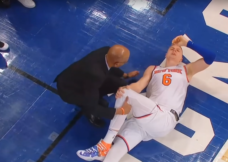 Navijači Knicksa u šoku zbog Latvijca; teška ozljeda najboljeg igrača!