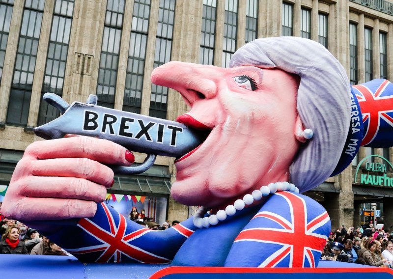 Deseci tisuća ljudi na prosvjedu protiv Brexita u Londonu