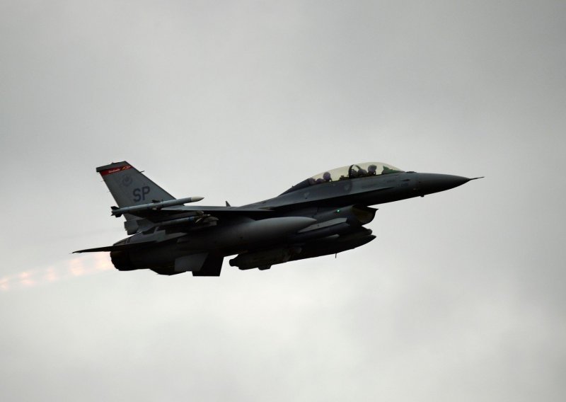 Slovačka kupuje 14 američkih F-16 za 1,6 milijarda eura