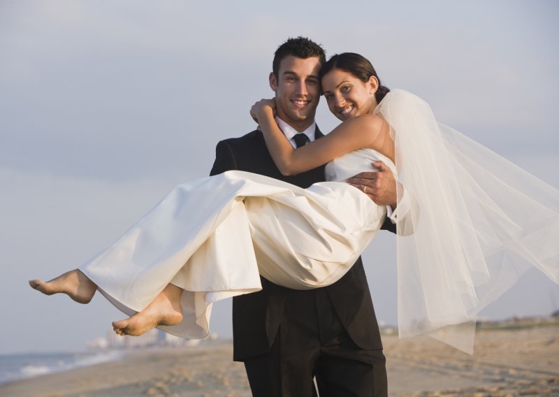 Otkrivena veza između braka i dugovječnosti