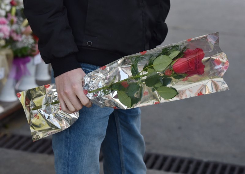 Hrvati iz godine u godinu sve više troše za Valentinovo