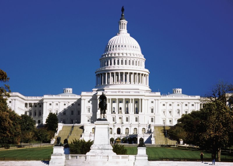 Američki Senat nije odobrio financiranje vlade, nastupila djelomična paraliza saveznih agencija