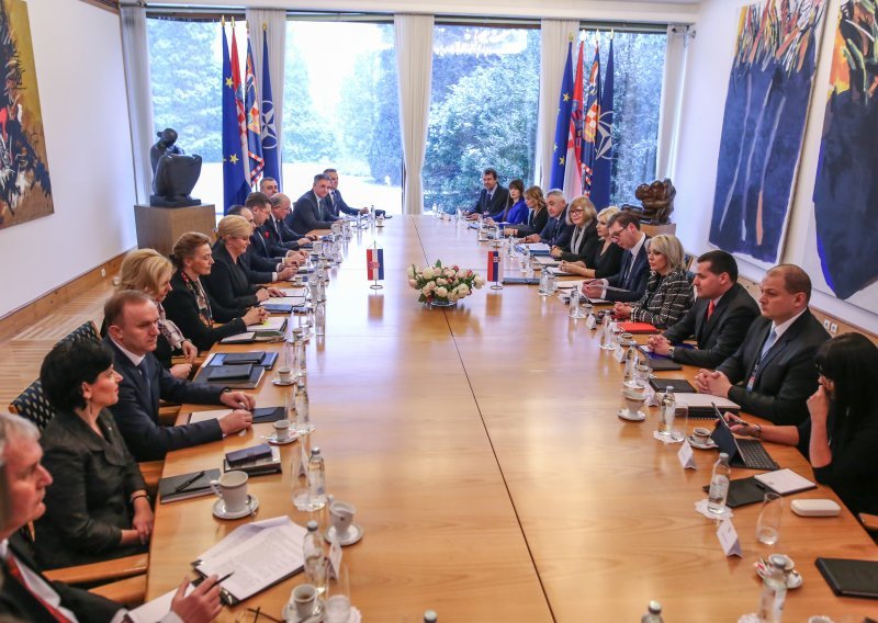 Doznajemo što se događalo iza zatvorenih vrata na sastanku s Vučićem