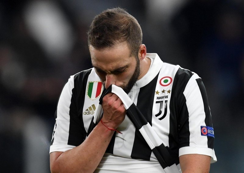 Juventus slavio u gradskom derbiju, ali u klubu je panika zbog Higuaina!