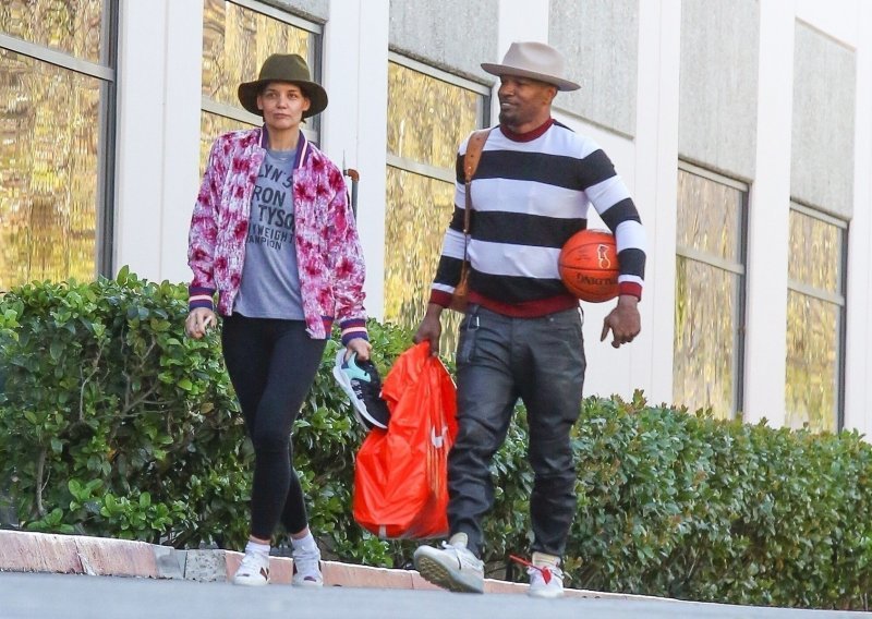 Ljubav cvjeta: Katie Holmes i Jamie Foxx sretniji no ikad