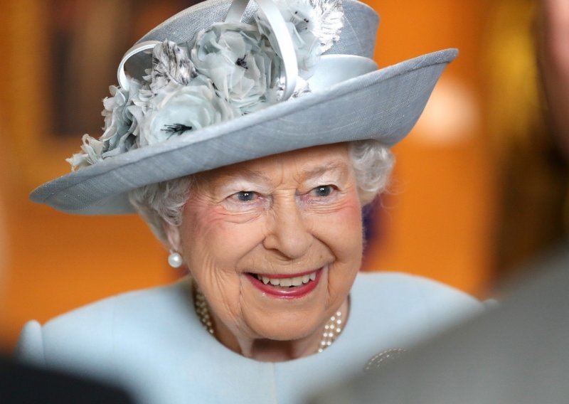 Kraljici Elizabeti godine ne mogu ništa: Već puno desetljeće izgleda gotovo jednako