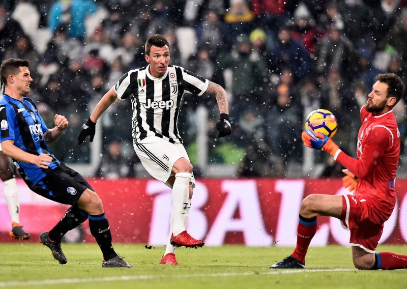 Mandžukić promašio zicera; sudac poklonio penal Juventusu