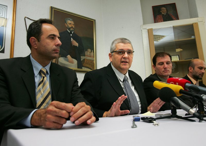 HDSSB i HSS traže smjenu Ante Đapića