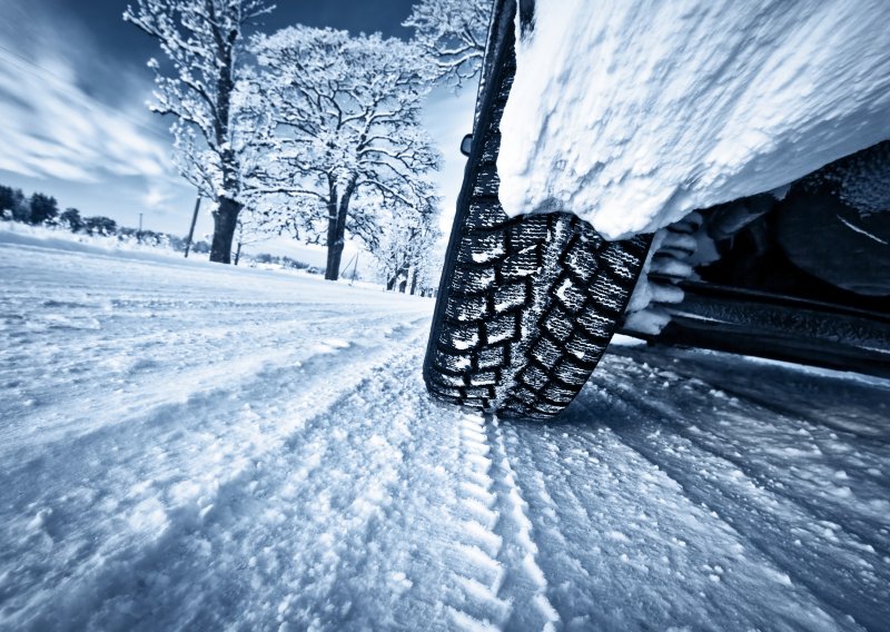 Vožnja zimi čak šest puta opasnija od vožnje ljeti