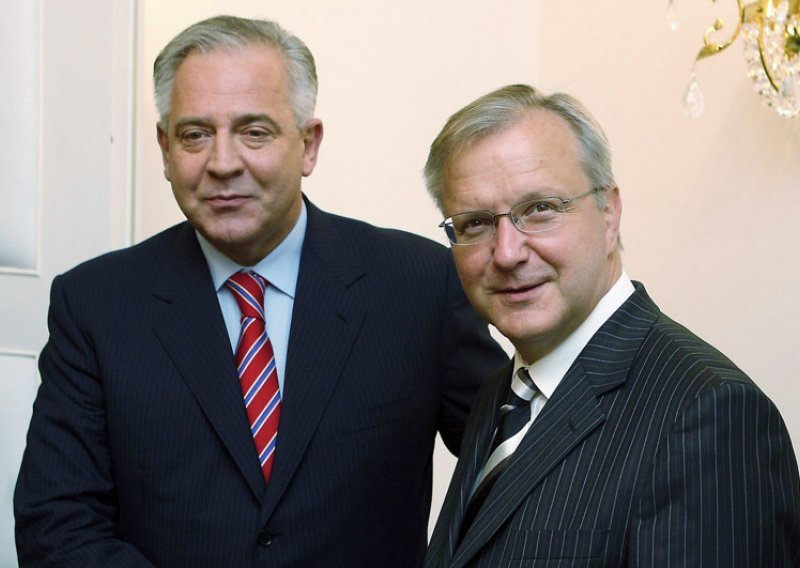 Rehn: EU treba pošteno tretirati Hrvatsku