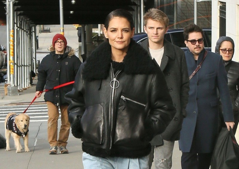 Katie Holmes otkrila tajnu nikad vitkije linije