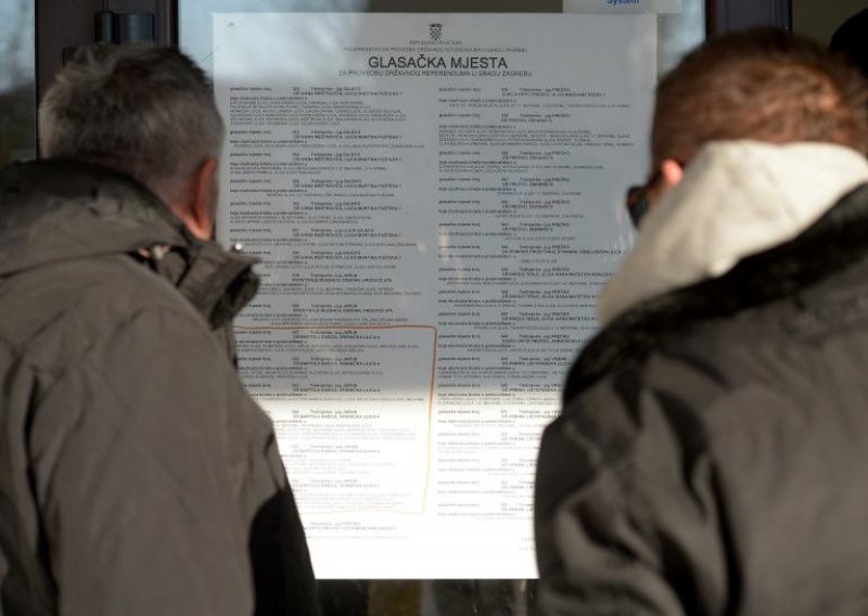 Tek 26,75 posto birača izašlo na referendum