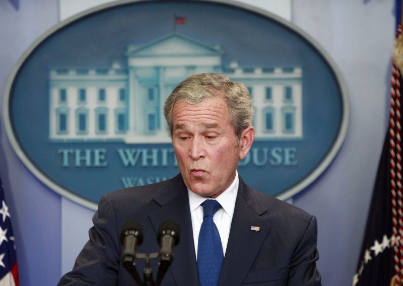 Bush upozorio Obamu na mogući napad na SAD