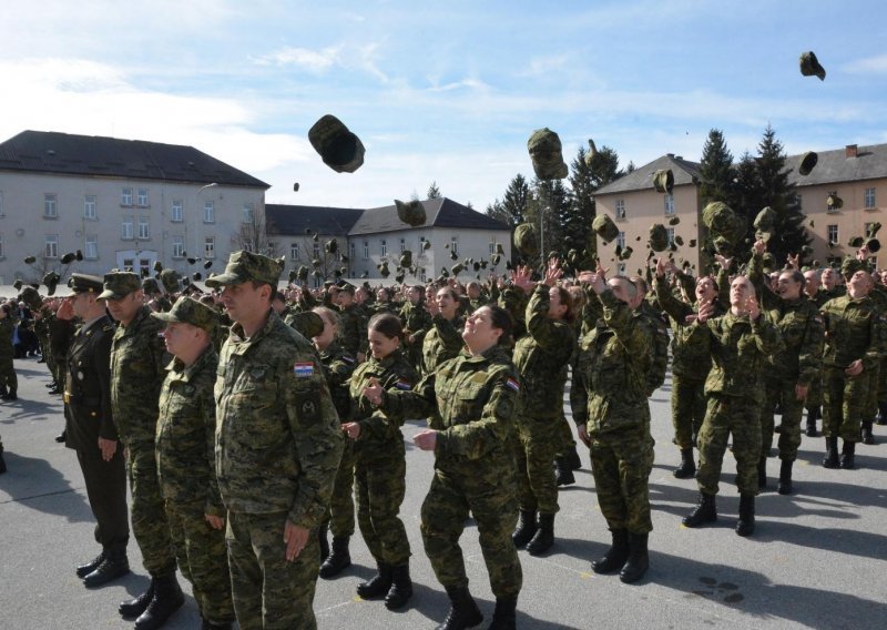 Krstičević povećava naknadu dragovoljnim ročnicima, pogledajte koliko će ona iznositi