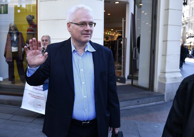 Josipović: Duša me boli kad sve Hrvate nazivaju ustašama