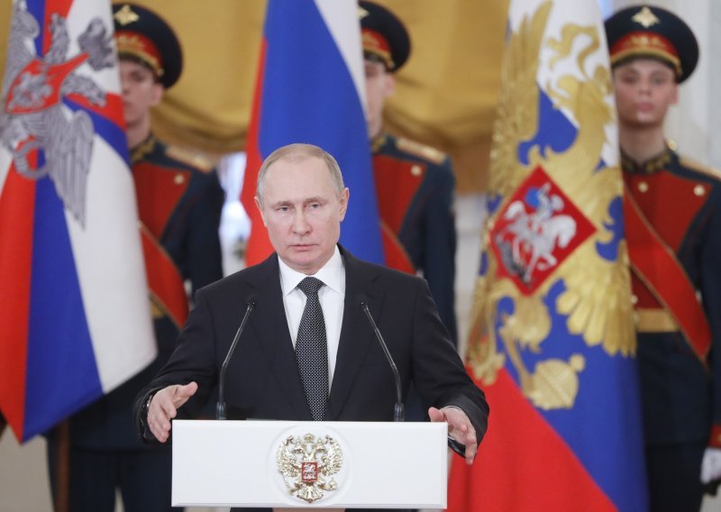 Putin će biti novi predsjednik, ali neke sitnice žuljaju Kremlj