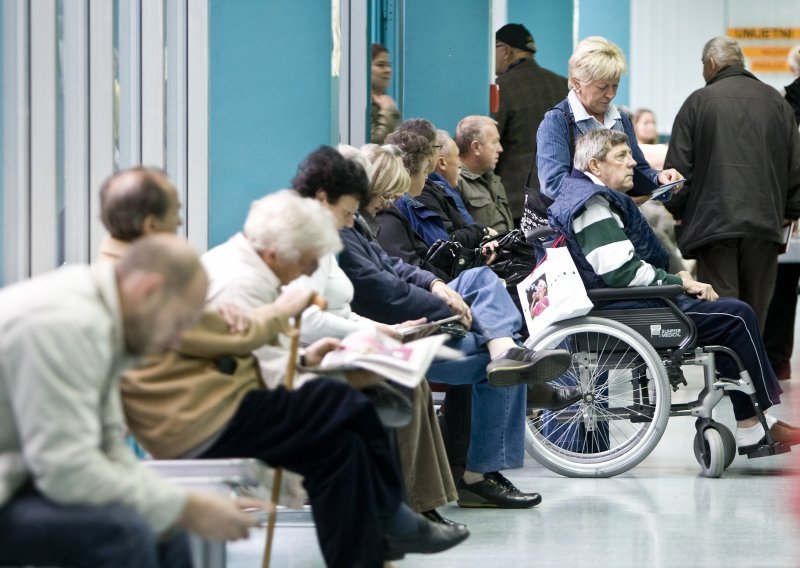 Još veća gužva u čekaonicama: Obiteljski liječnici više se neće javljati na telefon, vaditi krv...