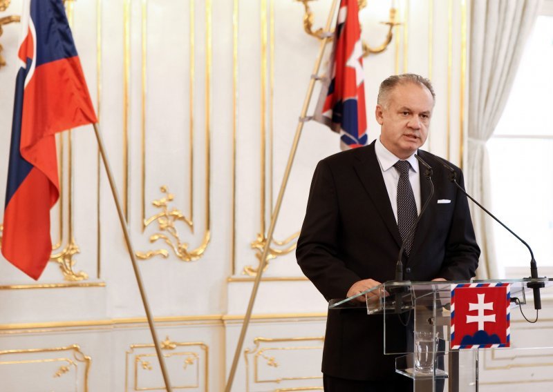 Iako nije 'sto posto zadovoljan', slovački predsjednik potvrdio novu Pellegrinijevu vladu