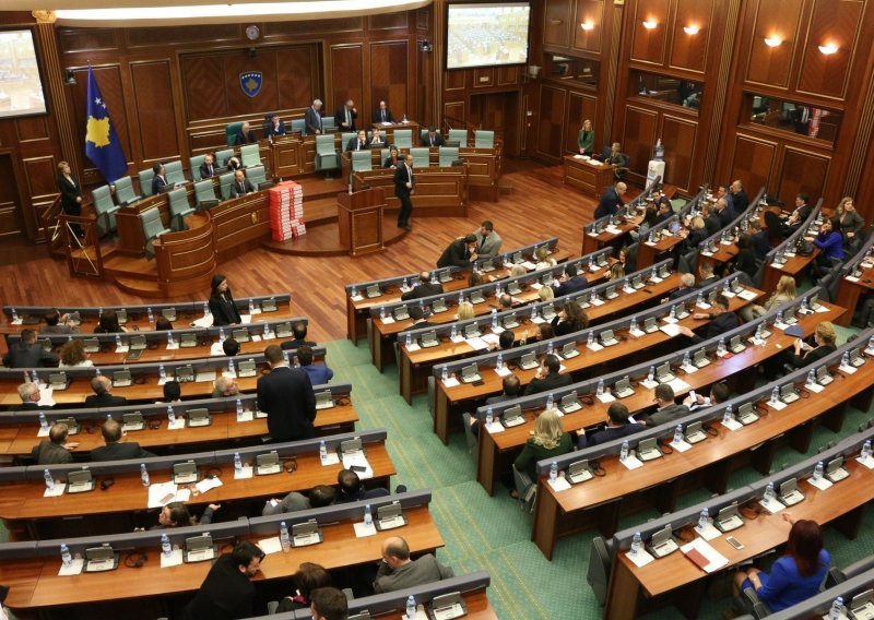 Nakon suzavca kosovski parlament ratificirao sporazum o razgraničenju s Crnom Gorom