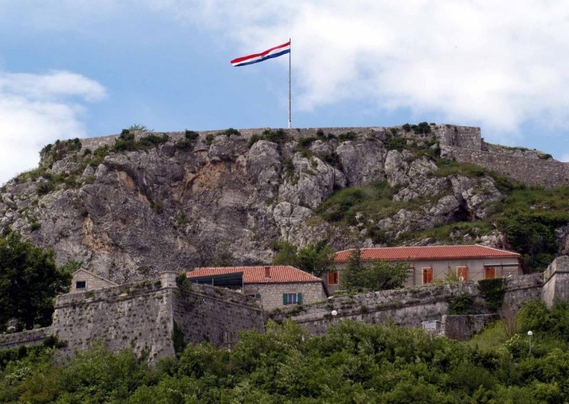 Knin: U deset najvećih tvrtki radi samo 269 ljudi, najprofitabilnija apoteka!