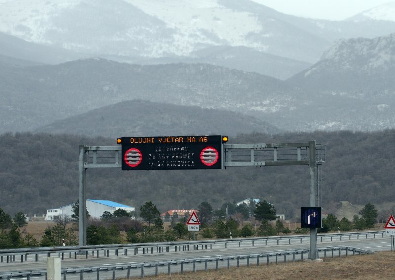 Zbog prometne nezgode sporije na A3 prije čvora Lužani