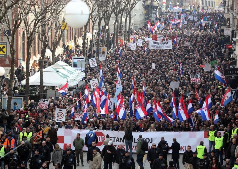 Prosvjed protiv Istanbulske konvencije: Optužili Plenkovića za izdaju i zatražili da se odustane od ratifikacije