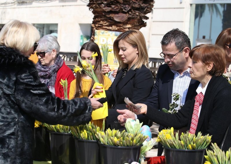 Kupnjom cvijeća građani diljem Hrvatske obilježili Dan Narcisa