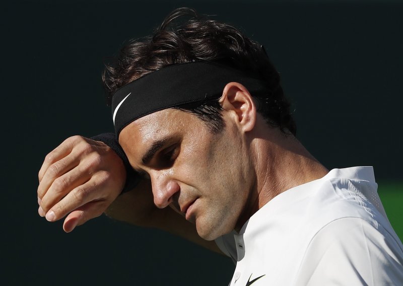 Ljutiti Roger Federer više ne može izdržati: Ljudi moji, dosta je više tog terora!