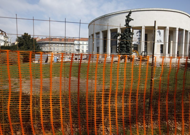 Arhitekti protiv Bandića: Radovi na Trgu žrtava fašizma još jedan su projekt kojem se pristupa iz mraka