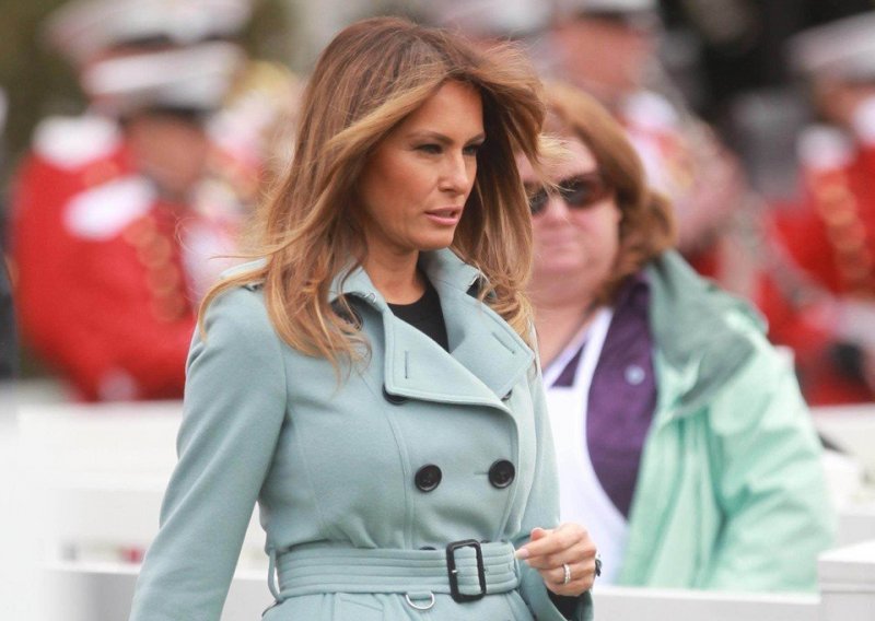 Melania Trump očitala modnu lekciju u kaputu koji izaziva zavist
