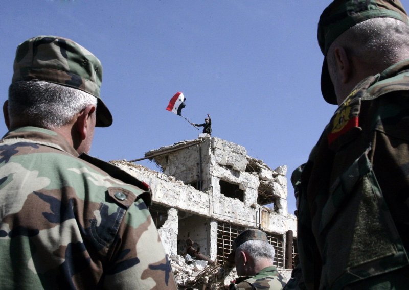 Asadove snage prodrle u Dumu