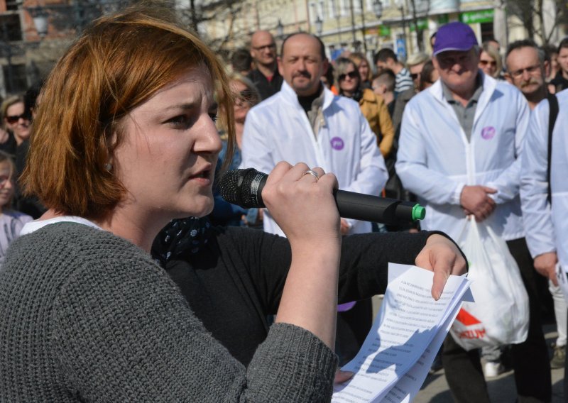 Majke iz Slavonskog Broda digle glas: Našoj su djeci u 21. stoljeću oduzeti pravo na zdrav zrak i vodu!