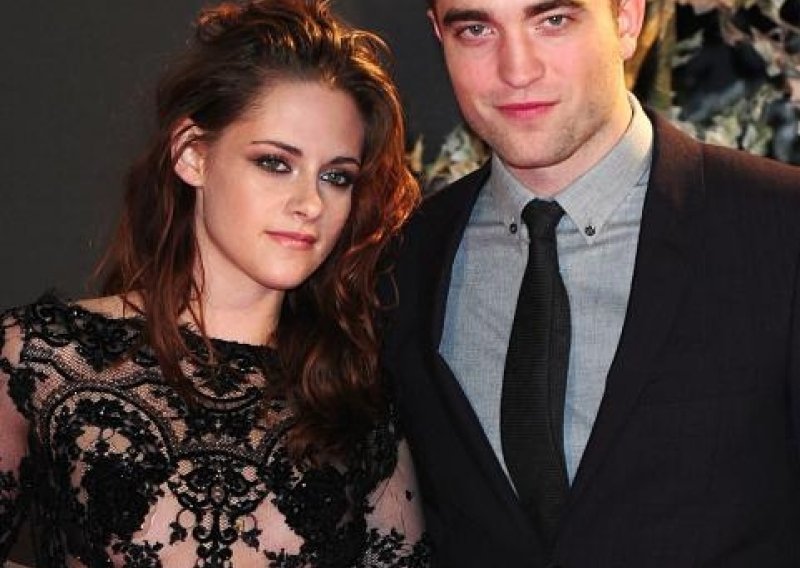 Pattinson ipak prekinuo s Kristen?