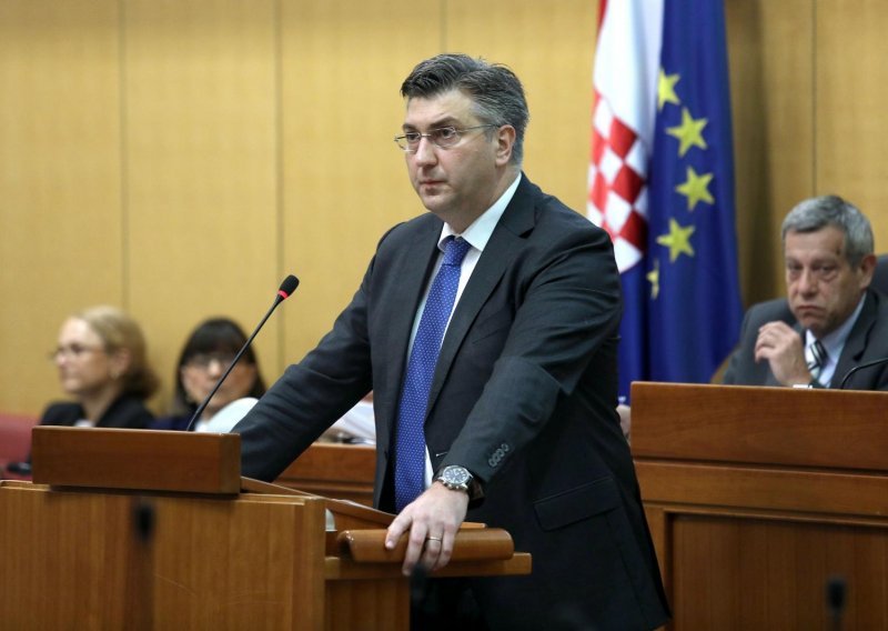 Plenković se hvali 'jedinstvenim rezultatom u javnim financijama'