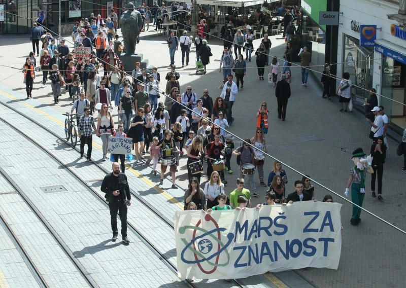 Marš za znanost okupio lijevu političku kremu; evo koje su poruke poslali
