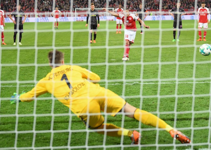 Ovo u Njemačkoj još nije viđeno: svirao penal kad su igrači već bili u svlačionici